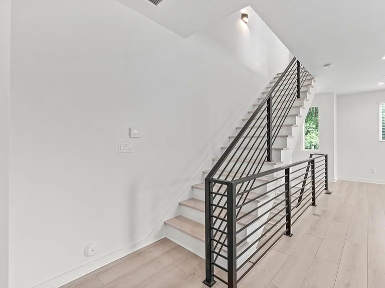 1408 Anderson St #C — Photo 23