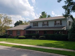 1718 Byron Dr, South Bend, IN