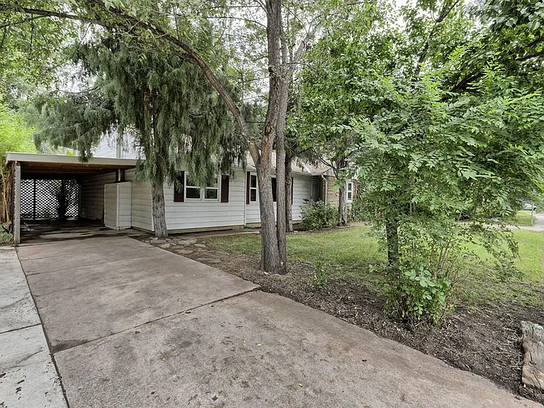 1521 Crestmore Pl — Photo 4
