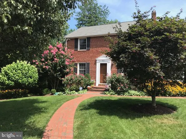 607 Janneys Ln, Alexandria, VA 22302