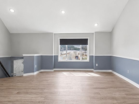 5th image of 1115 Rich River Way