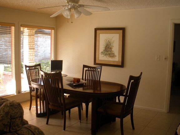 4th image of 27 Saint Andrews Ln