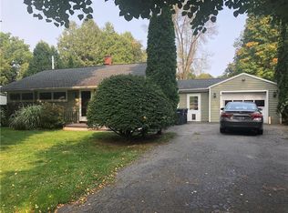 17 Orchard Park, Phelps, NY 14532