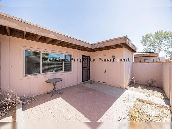 6008 W Augusta Ave — Photo 5