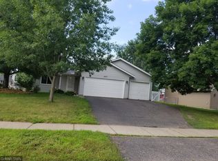 6917 Setzler Pkwy, Minneapolis, MN 55445