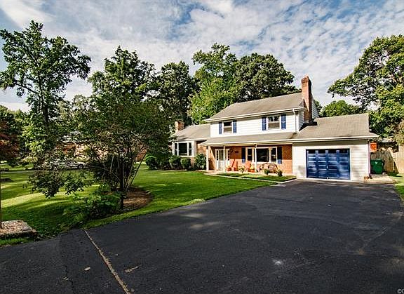 3rd image of 2316 Schenley Dr