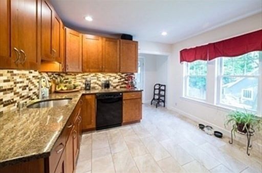 4th image of 177-179 Bigelow St #177