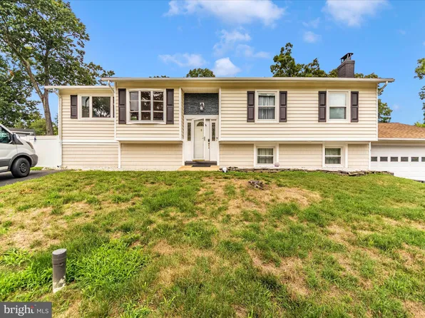 152 Ibis Dr, Pasadena, MD 21122