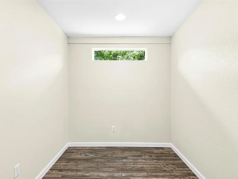904 Philco Dr #B — Photo 17