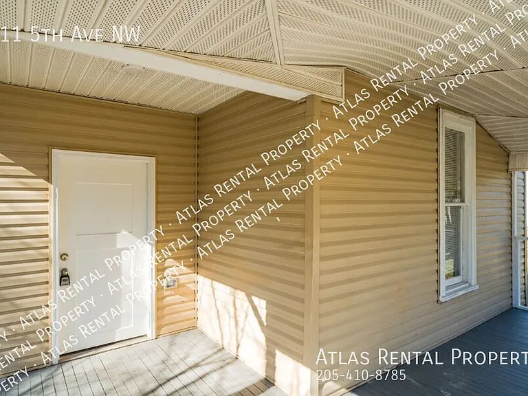 111 5th Ave NW — Photo 4
