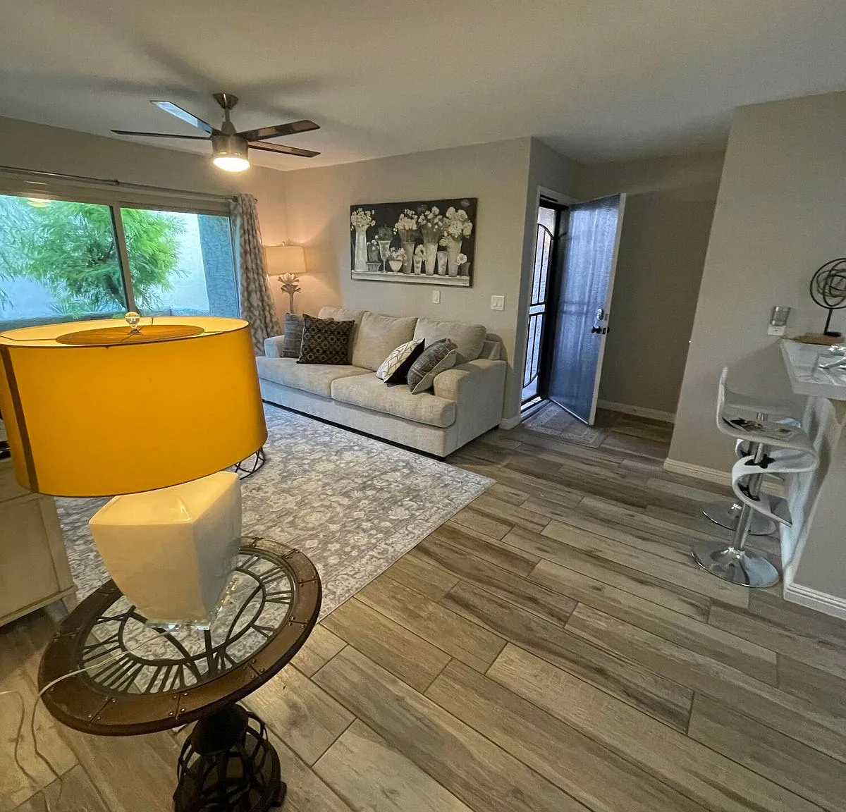 1 bed, 710 sqft, $1,695 — Photo 2