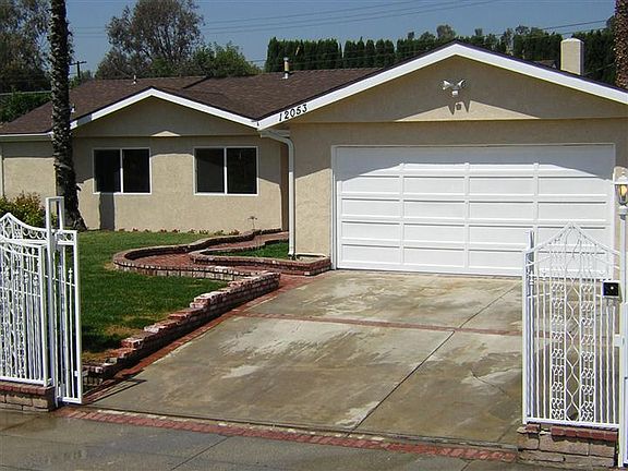 2nd image of 12053 Rossiter Ave