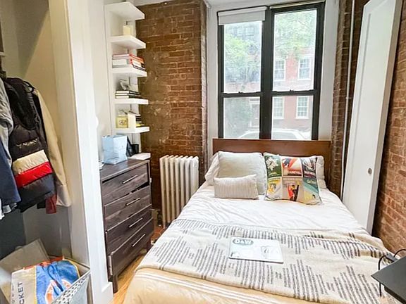 2nd image of 26 Van Dam St #1FE