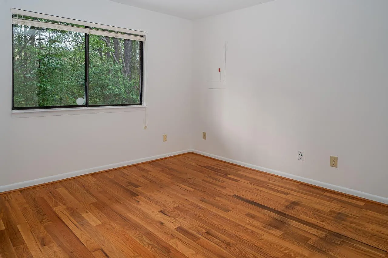 2 bed, 1000 sqft, $1,480 — Photo 4