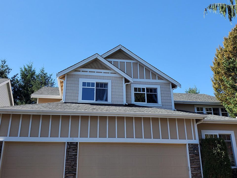 Front of the House with 3-car Garage Access