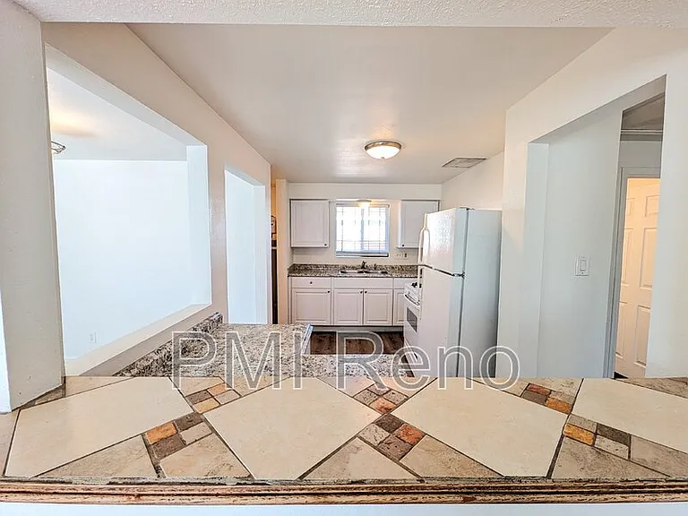 760 Balzar Cir #A — Photo 8