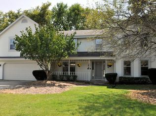 N27W22523 Burningwood Ln, Waukesha, WI 53186