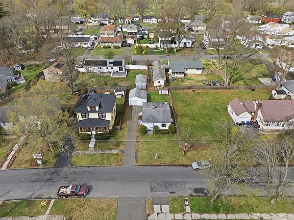 3rd image of 178 Penrose St