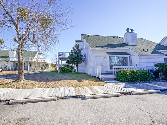 3rd image of 248 Bald Cypress Dr