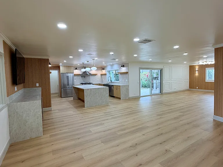8983 Nightingale Ave — Photo 5