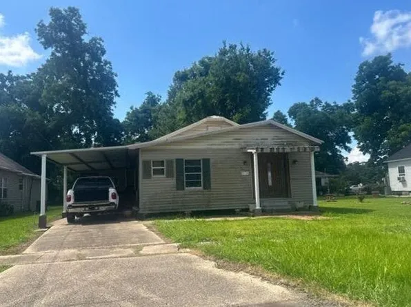 319 W 5th St, Crowley, LA 70526