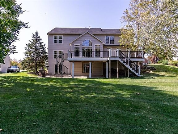 3rd image of 4971 Shining Willow Blvd