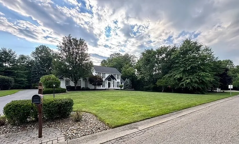 Brittainy Oaks — Photo 2