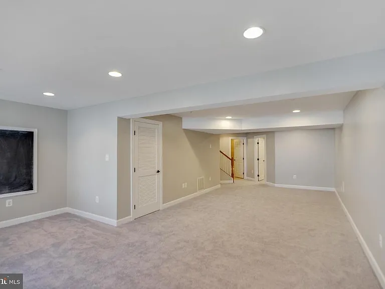 9684 Atterbury Ln — Photo 39