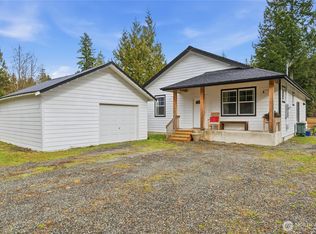 8470 Golden Valley Drive, Maple Falls, WA 98266
