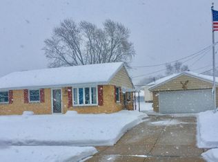 4374 S Kentucky Ave, Milwaukee, WI 53221