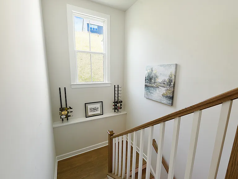 409 Spruce Ln — Photo 9