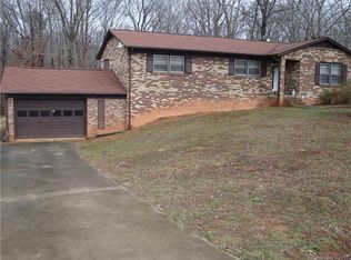 142 Shadowbrook Rd, Mount Holly, NC 28120