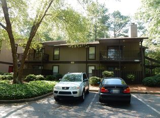 609 River Run Dr, Sandy Springs, GA 30350