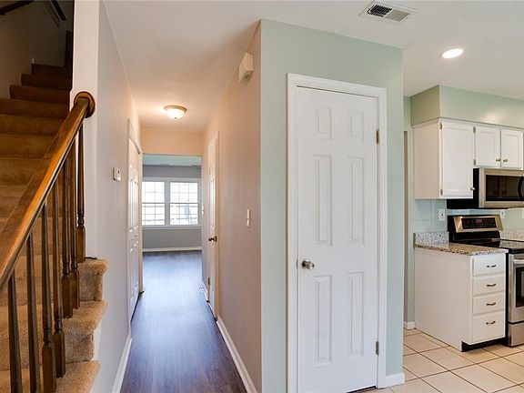 5th image of 1295 Bridle Creek Blvd