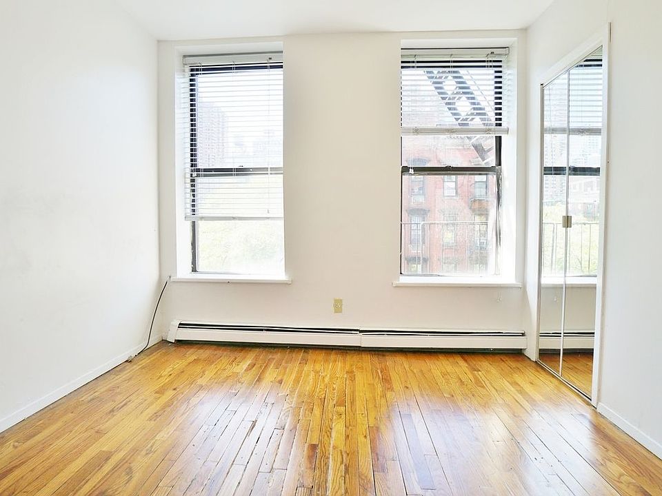 1st image of 453 W 46th St APT 4C