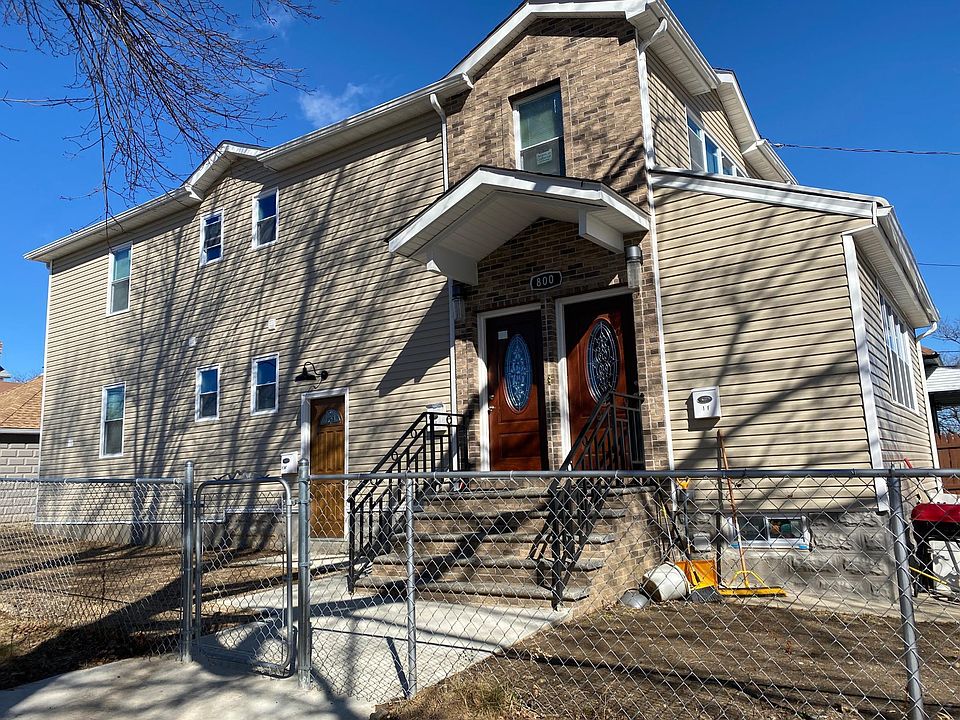 1st image of 800 Logan Ave #2
