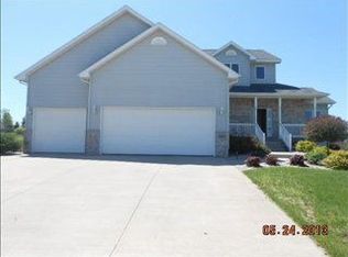 805 Mack Ln, Deforest, WI 53532