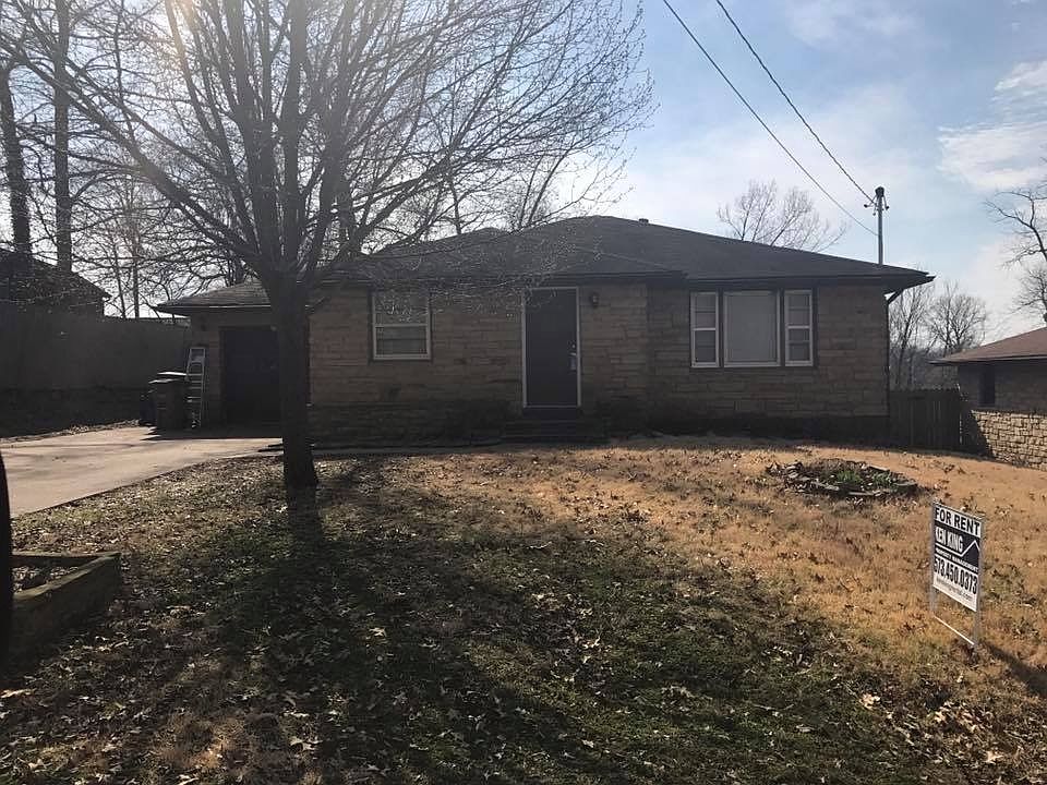 1st image of 2907 Lear Dr