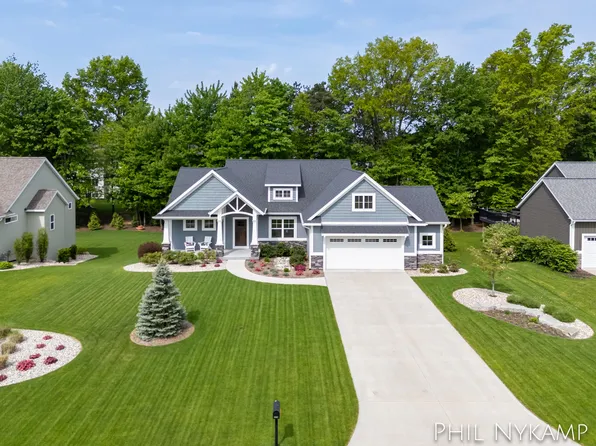 3005 Fransworth Dr, Holland, MI 49424