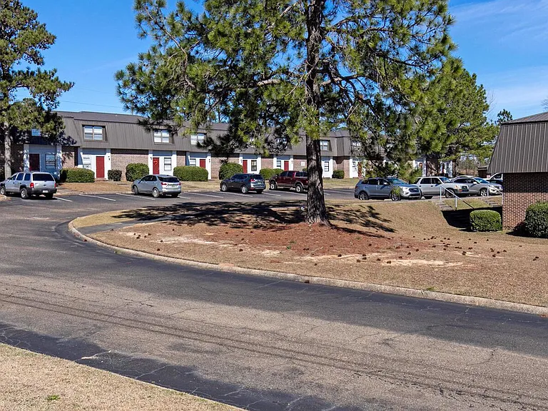 Dixon Heights — Photo 19