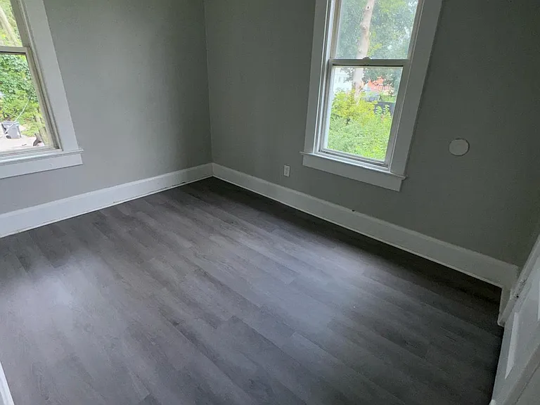 3324 Graceland Ave — Photo 4