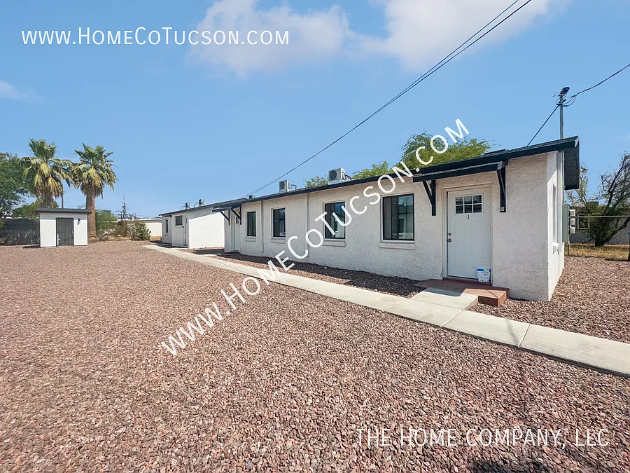 2714 N Hopi #6|Modern Comfort Meets Simplicity with this updated one bedroom home — Photo 4