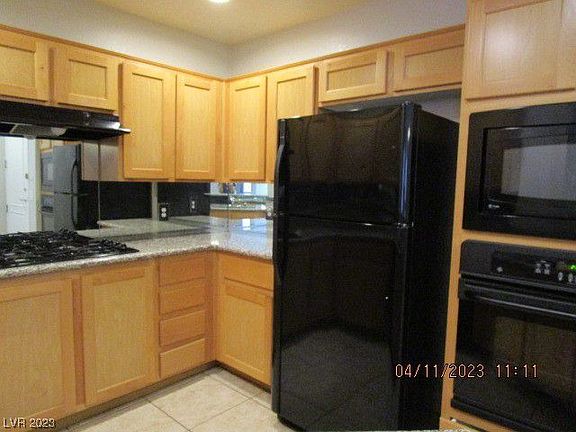 4th image of 87 E Agate Ave Unit 201
