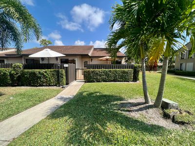 701 Sunny Pine Way #J, Greenacres, FL, 33415