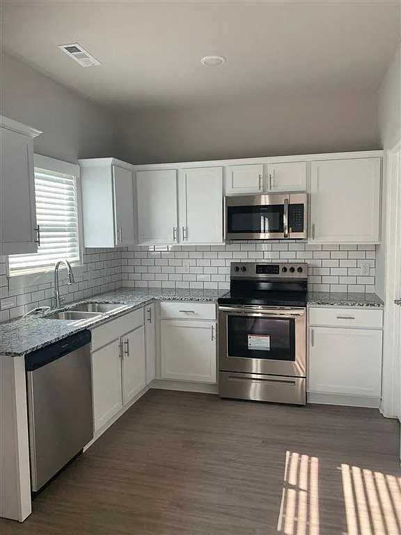 4234 W Eisenhower Pl — Photo 4