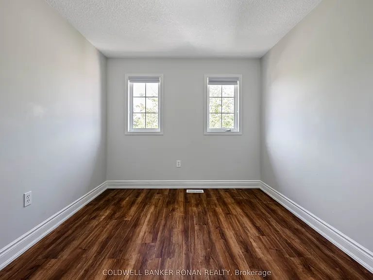 77 Montgomery Blvd — Photo 36