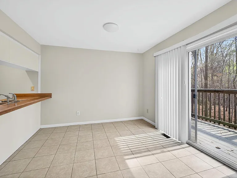 5367 Wayne St #B — Photo 12