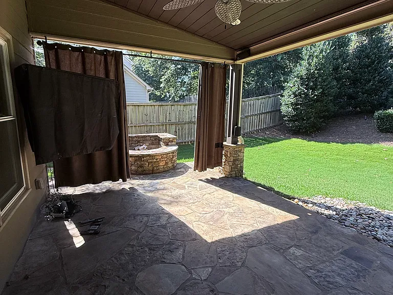 6720 Wolford Ct — Photo 16