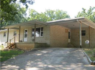 105 Cherry St, Tuscumbia, AL 35674
