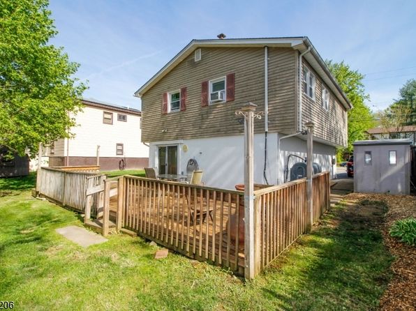 30 Acorn St, Byram Twp., NJ 07874